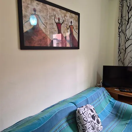 70 Meters From The Sea Appartement *