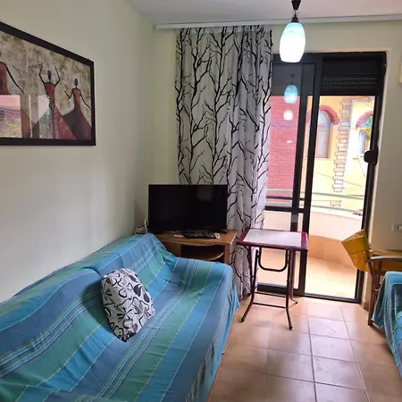70 Meters From The Sea Appartement *